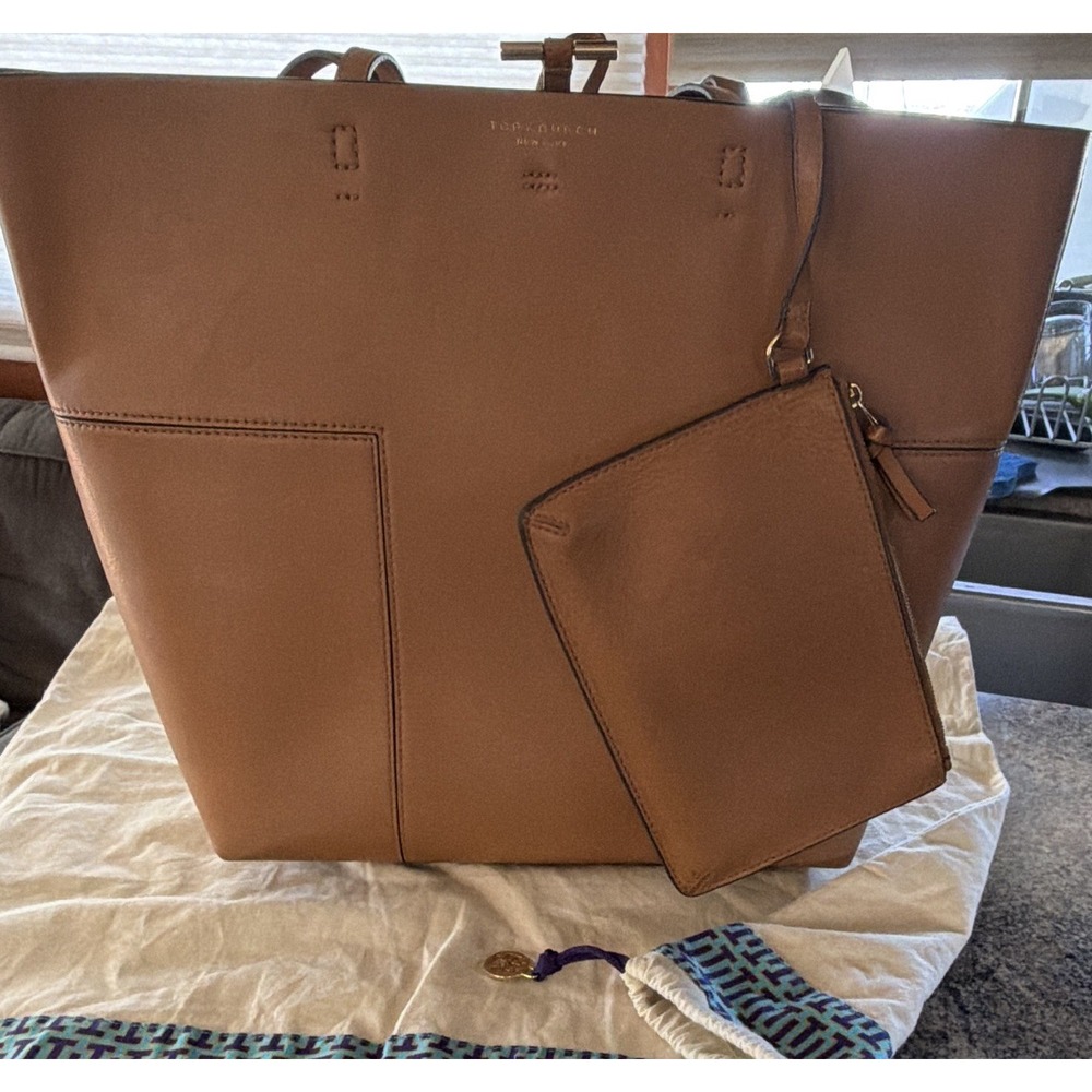 Tory Burch Tan Tote Gold Hardware with wallet and dust bag